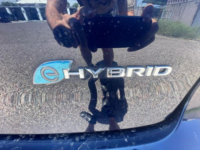 2017 Chrysler Pacifica Hybrid Platinum