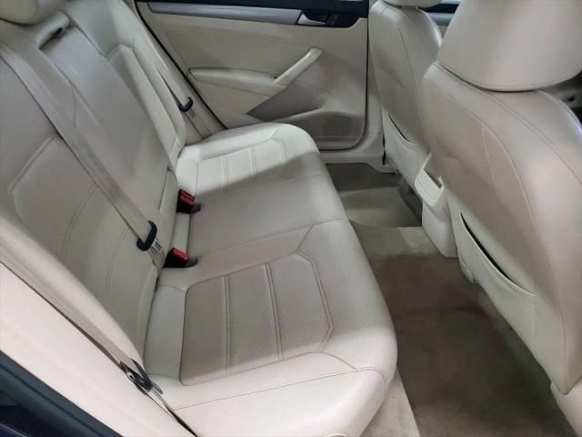 2015 Volkswagen Passat 1.8T Limited Edition