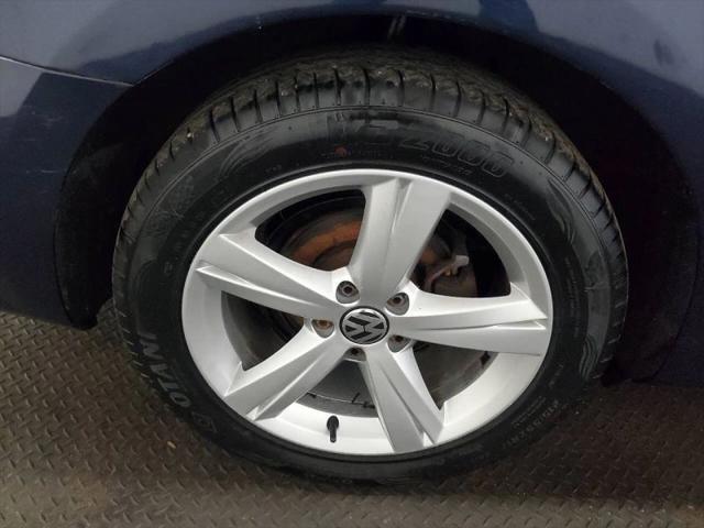 2015 Volkswagen Passat 1.8T Limited Edition