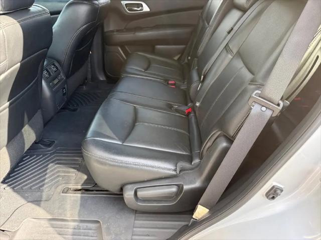 2015 Nissan Pathfinder SL
