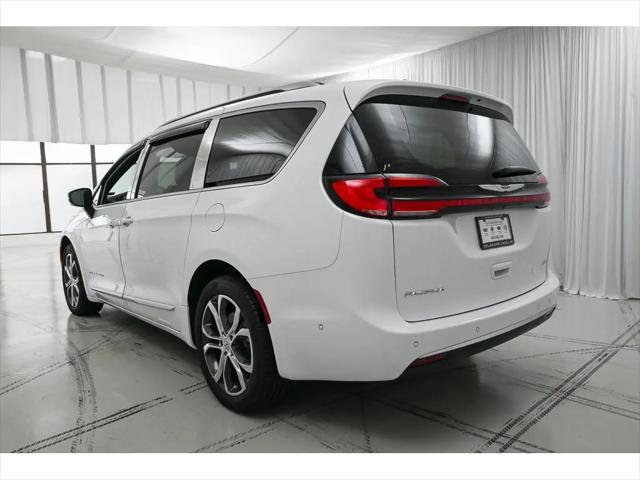 2025 Chrysler Pacifica Pinnacle AWD