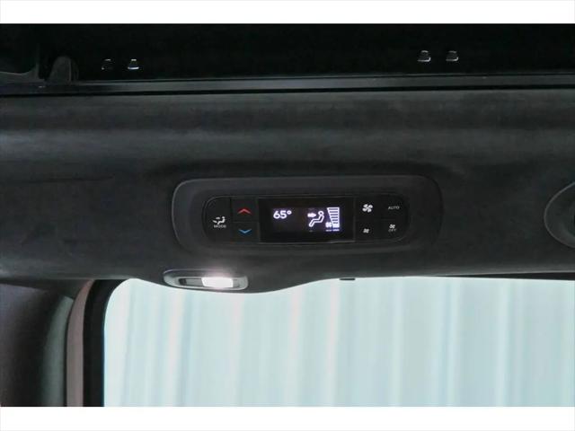 2025 Chrysler Pacifica Pinnacle AWD