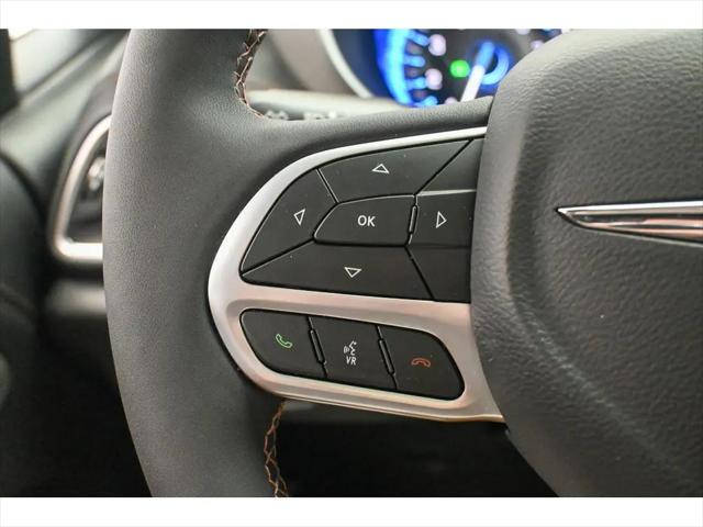 2025 Chrysler Pacifica Pinnacle AWD