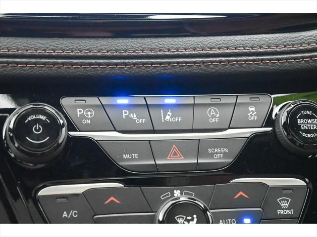 2025 Chrysler Pacifica Pinnacle AWD