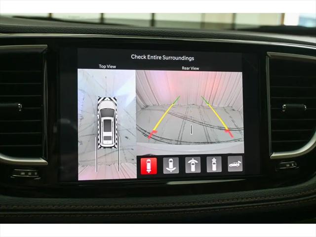 2025 Chrysler Pacifica Pinnacle AWD