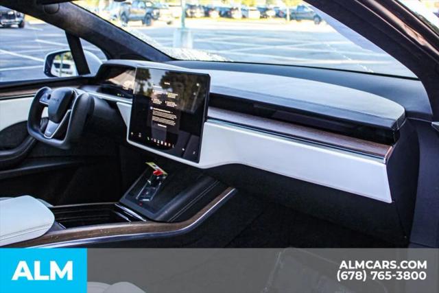 2023 Tesla Model X Base