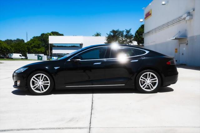2013 Tesla Model S Base