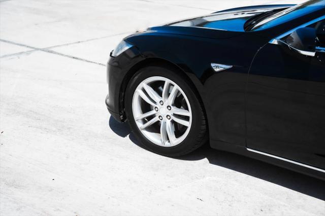 2013 Tesla Model S Base