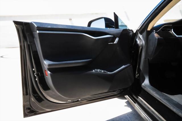 2013 Tesla Model S Base