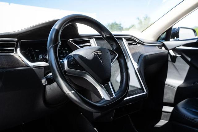 2013 Tesla Model S Base