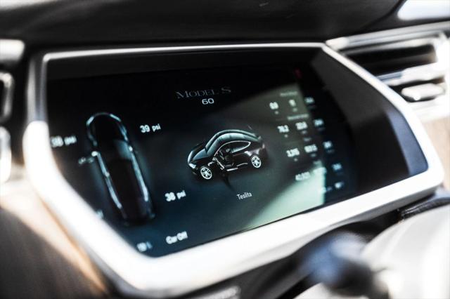 2013 Tesla Model S Base