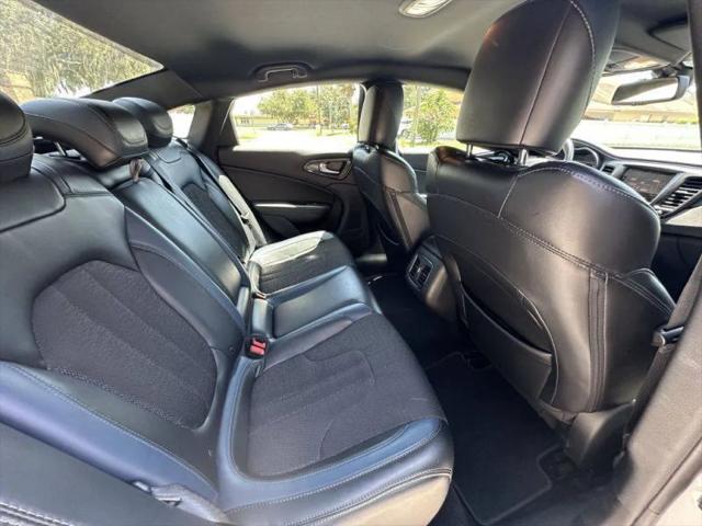 2016 Chrysler 200 S