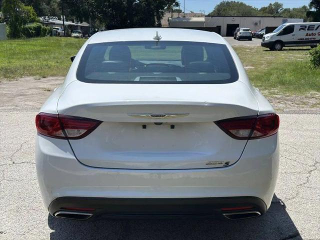 2016 Chrysler 200 S