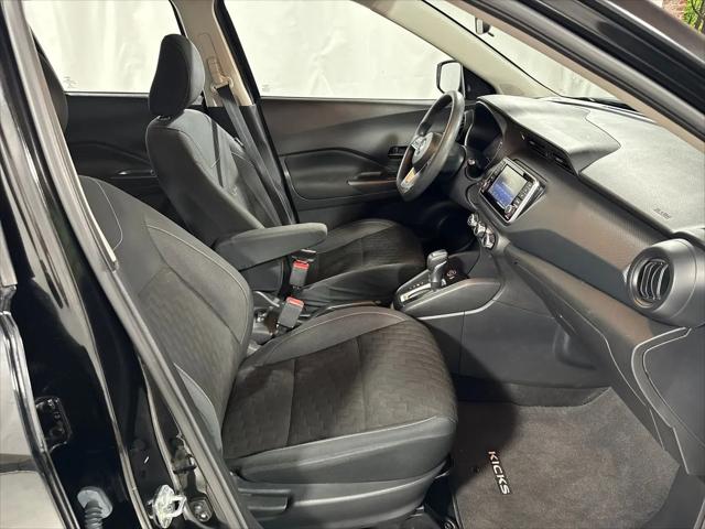 2021 Nissan Kicks S Xtronic CVT