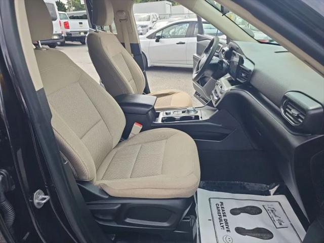 2023 Ford Explorer Base