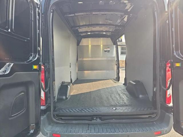 2018 Ford Transit Medium Roof w/Sliding Side Door w/LWB