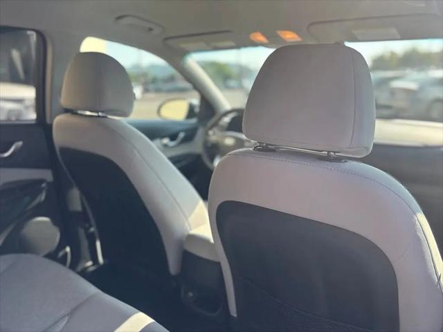 2023 Hyundai Kona EV SE