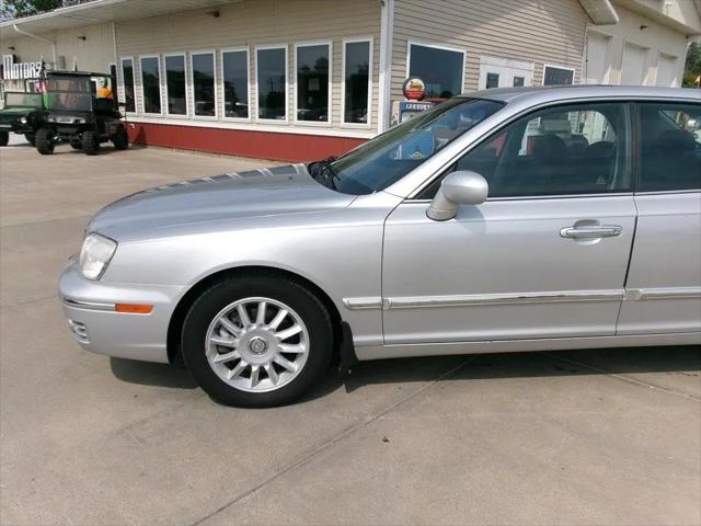 2004 Hyundai XG350 Base