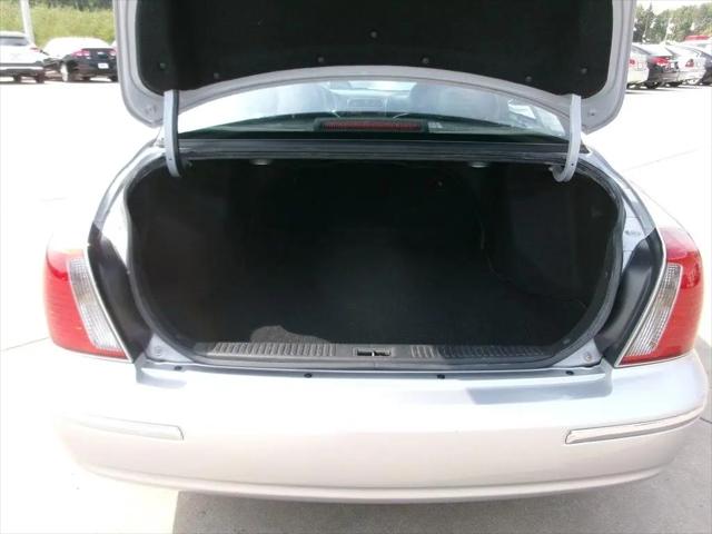 2004 Hyundai XG350 Base