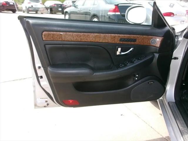 2004 Hyundai XG350 Base