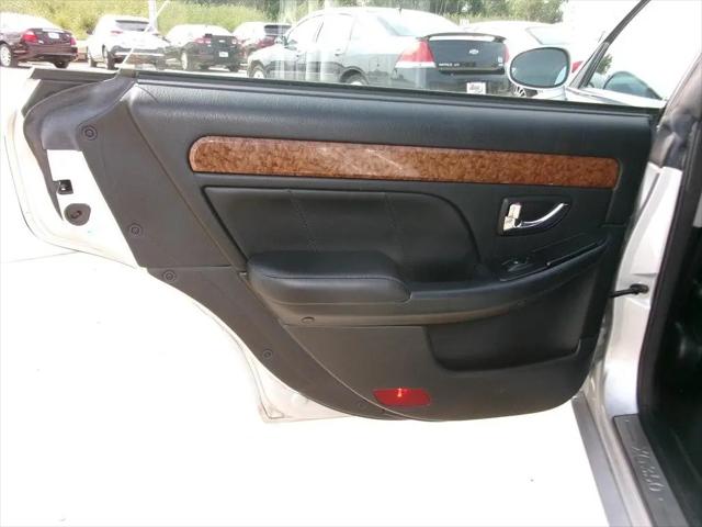2004 Hyundai XG350 Base