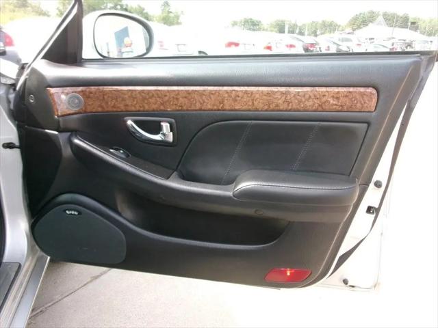 2004 Hyundai XG350 Base
