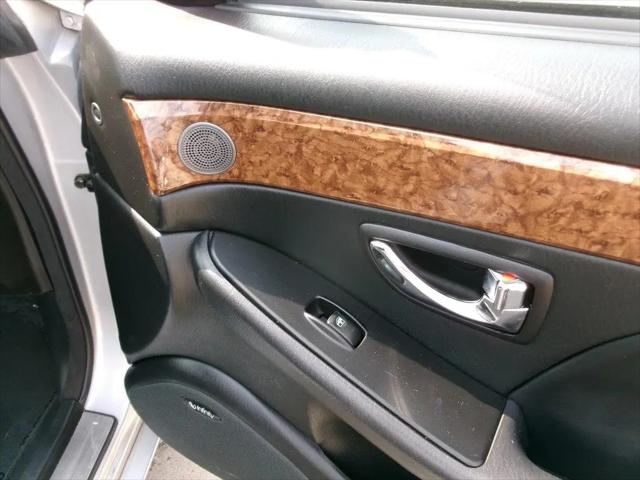 2004 Hyundai XG350 Base