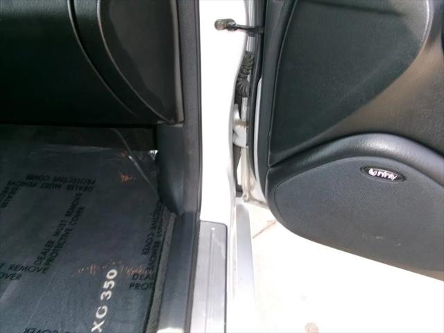 2004 Hyundai XG350 Base
