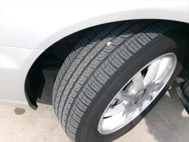 2004 Hyundai XG350 Base