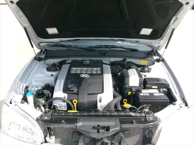 2004 Hyundai XG350 Base
