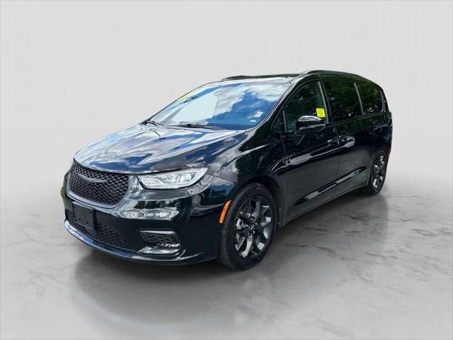 2025 Chrysler Pacifica Limited for sale in North Dartmouth, MA
