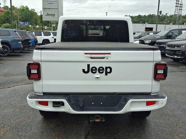 2022 Jeep Gladiator Sport