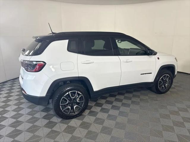 2025 Jeep Compass Trailhawk 4x4