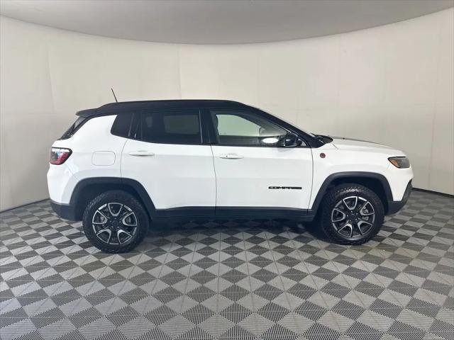 2025 Jeep Compass Trailhawk 4x4