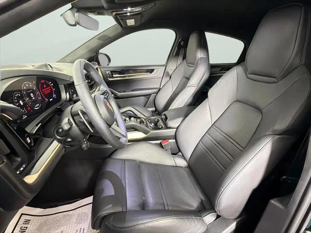 2025 Porsche Cayenne Turbo GT