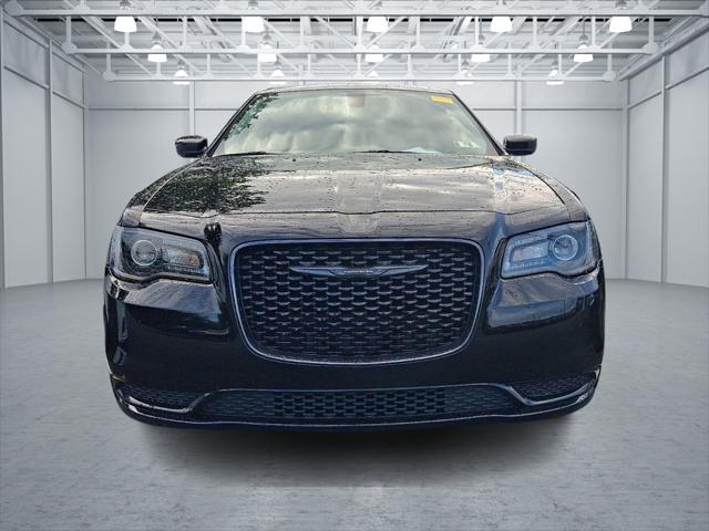 2023 Chrysler 300 Touring 2023 Chrysler 300 Touring