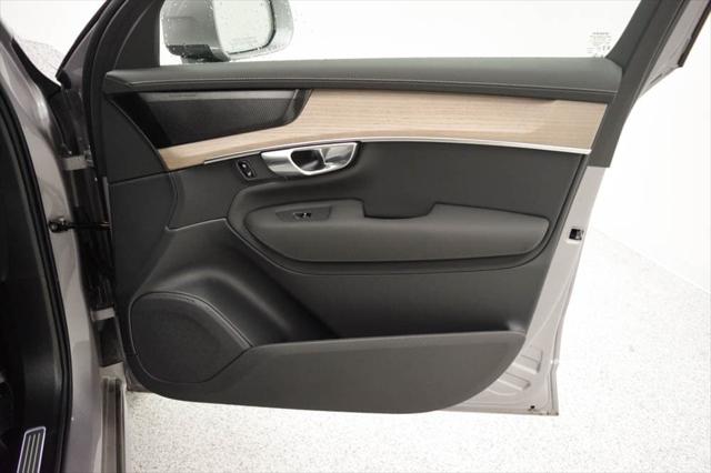 2026 Volvo XC90 Plus, B6 AWD Gas mild hybrid, Gasoline, Bright, 7 Seats