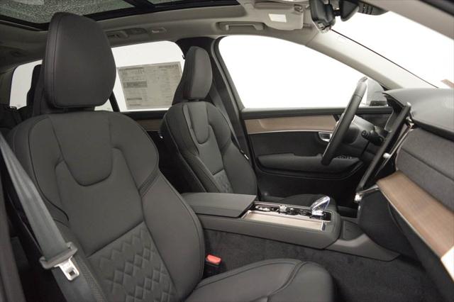 2026 Volvo XC90 Plus, B6 AWD Gas mild hybrid, Gasoline, Bright, 7 Seats