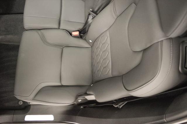 2026 Volvo XC90 Plus, B6 AWD Gas mild hybrid, Gasoline, Bright, 7 Seats