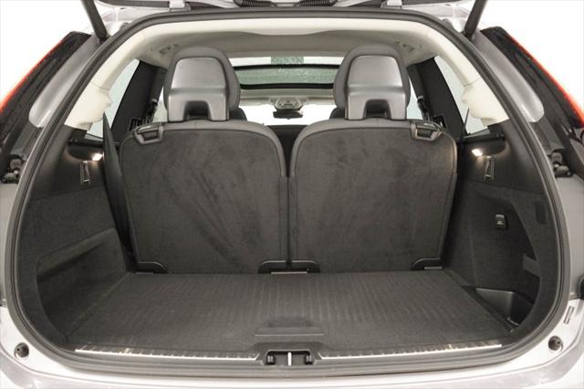 2026 Volvo XC90 Plus, B6 AWD Gas mild hybrid, Gasoline, Bright, 7 Seats