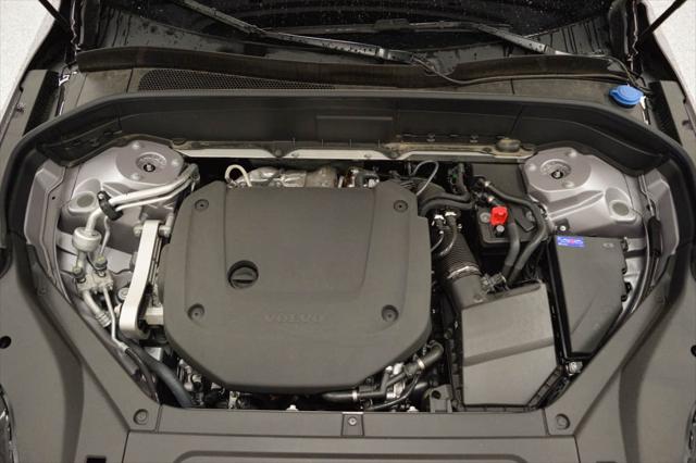 2026 Volvo XC90 Plus, B6 AWD Gas mild hybrid, Gasoline, Bright, 7 Seats