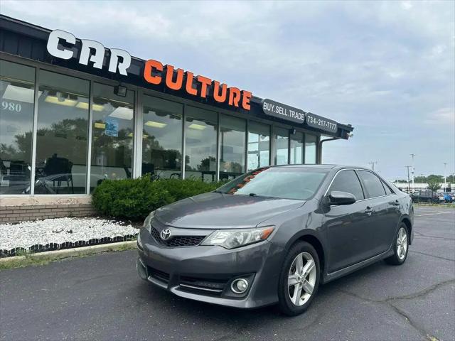 2013 Toyota Camry SE for sale in Garden City, MI