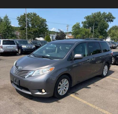 2015 Toyota Sienna XLE 7 Passenger for sale in Paterson, NJ
