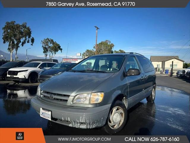 2000 Toyota Sienna LE for sale in Rosemead, CA