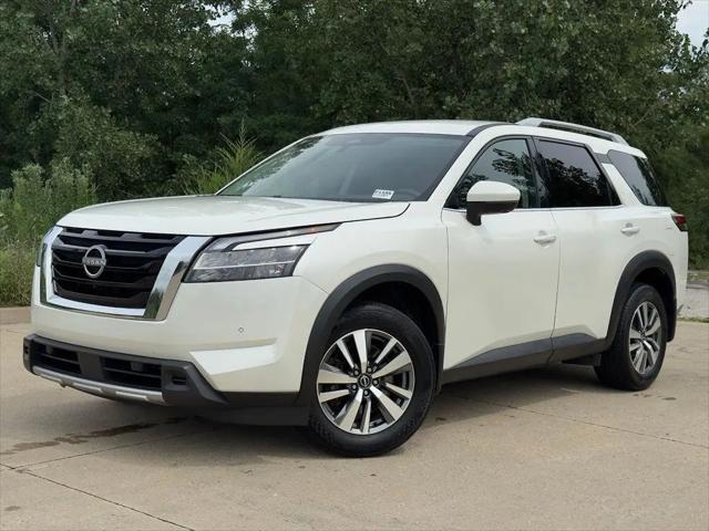 2024 Nissan Pathfinder SL 4WD for sale in Peoria, IL