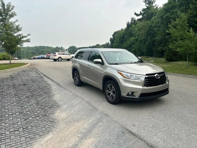 2016 Toyota Highlander XLE V6 for sale in Renfrew, PA