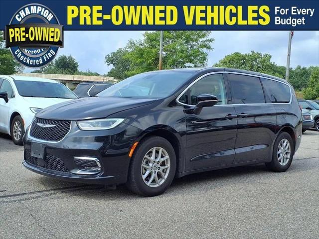 2024 Chrysler Pacifica Touring L for sale in Howell, MI