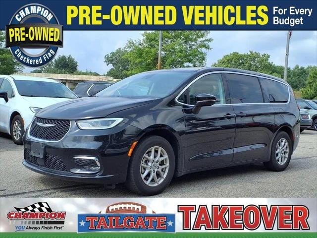 2024 Chrysler Pacifica Touring L for sale in Howell, MI