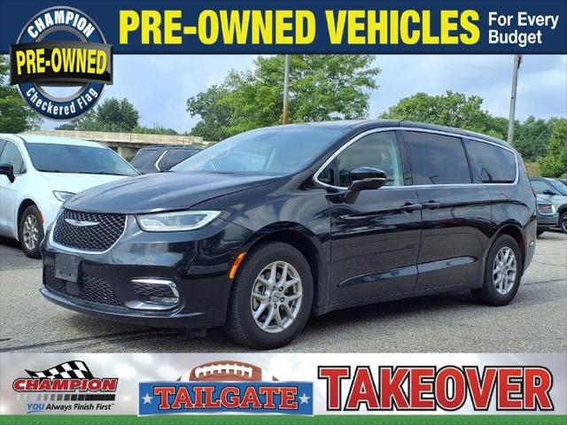 2024 Chrysler Pacifica Touring L for sale in Howell, MI