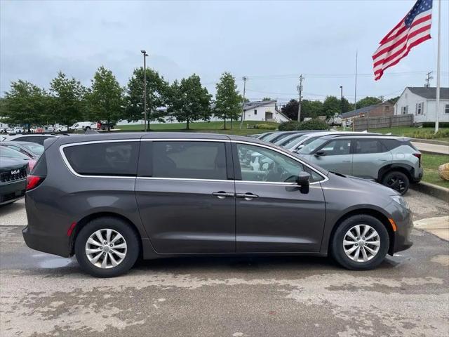 2017 Chrysler Pacifica Touring for sale in Burton, OH